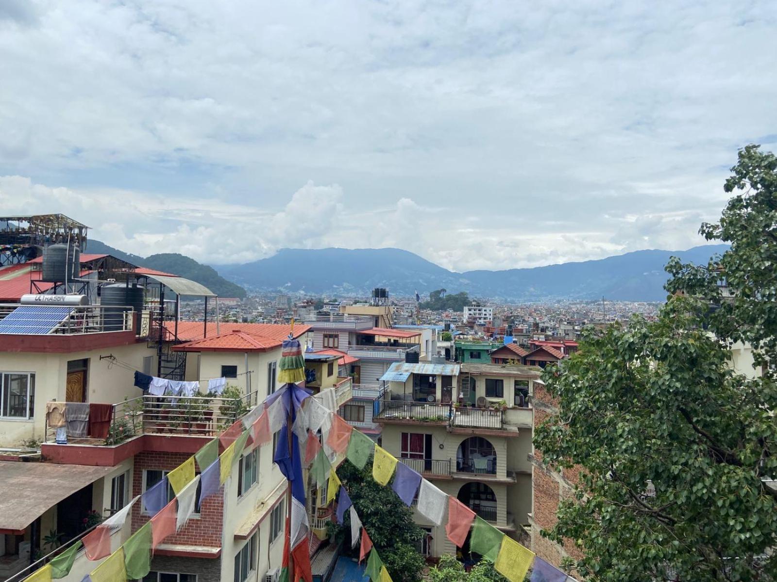 Big Tree Hostel Kathmandu Exterior photo